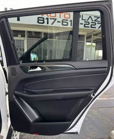 Vehicle image 49 of 50