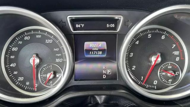 Vehicle image 23 of 50