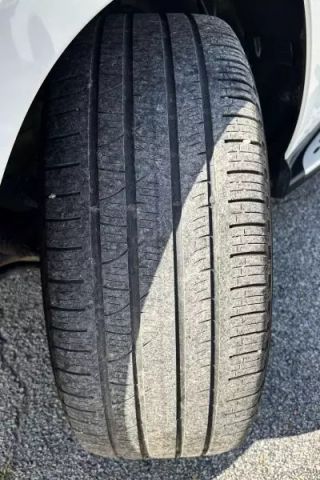 Vehicle image 13 of 50