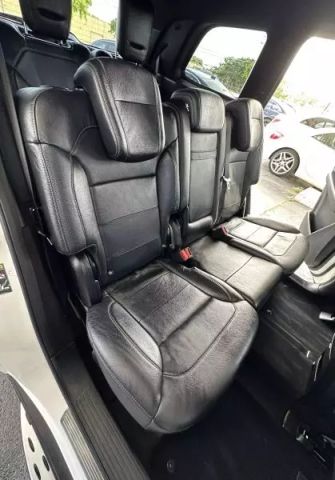 Vehicle image 15 of 50