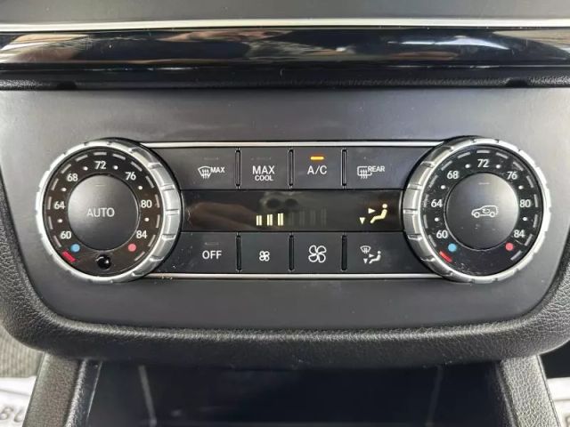 Vehicle image 46 of 50