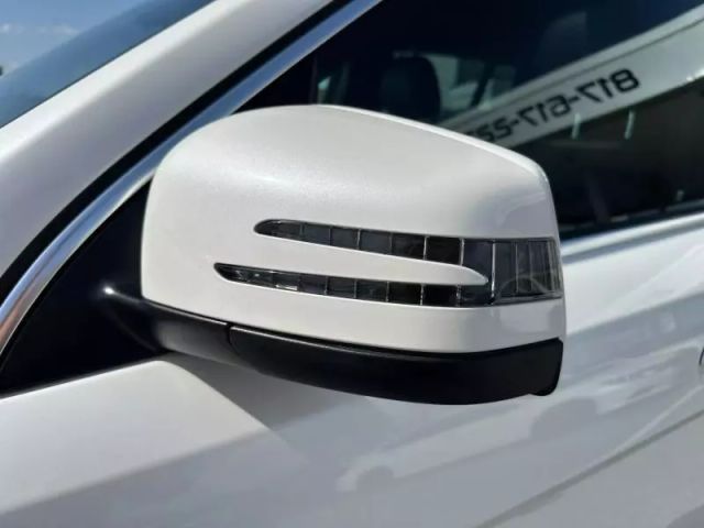 Vehicle image 43 of 50