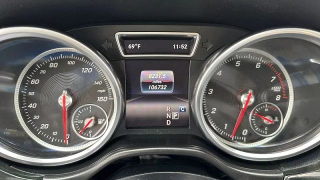 Vehicle image 25 of 50