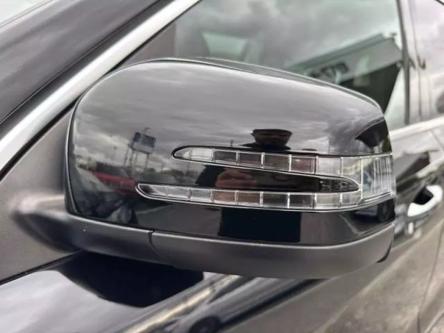 Vehicle image 40 of 50