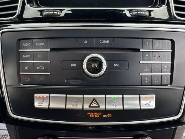 Vehicle image 29 of 50