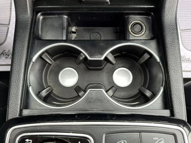 Vehicle image 31 of 50