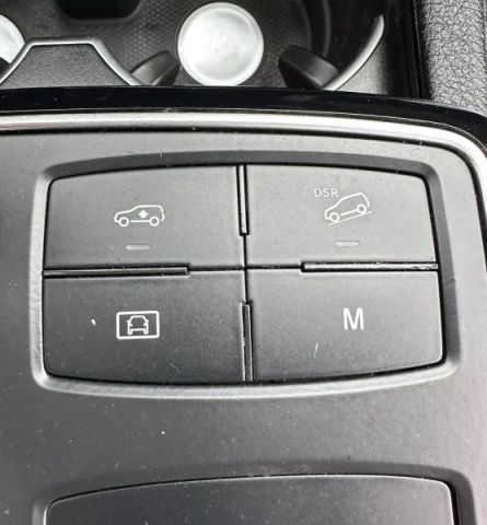 Vehicle image 46 of 50