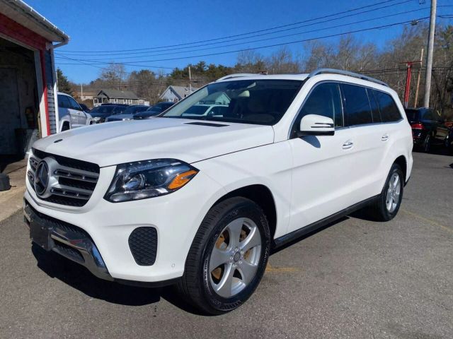 Vehicle image 1 of 32
