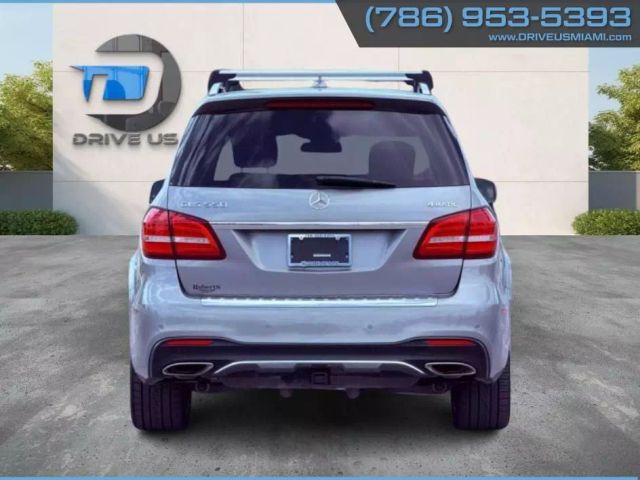 Vehicle image 13 of 32