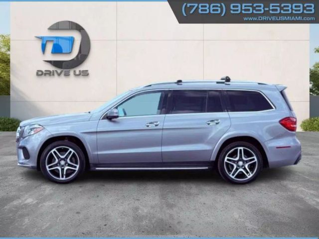 Vehicle image 15 of 32