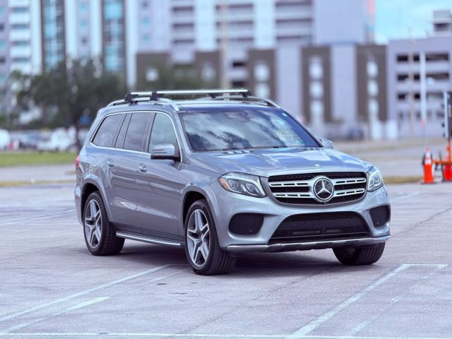 Vehicle image 5 of 32