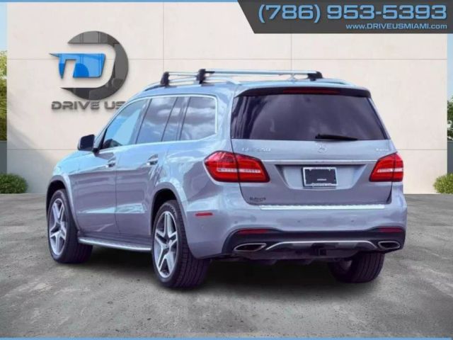 Vehicle image 11 of 32