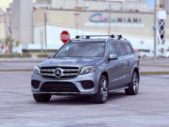 Vehicle image 1 of 32