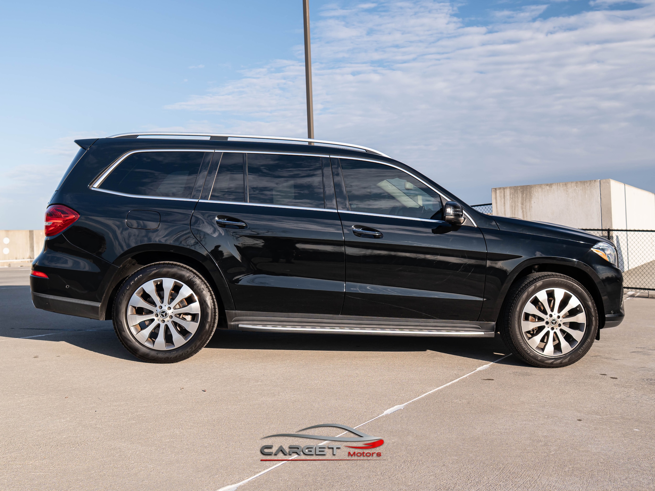 Vehicle image 6 of 54