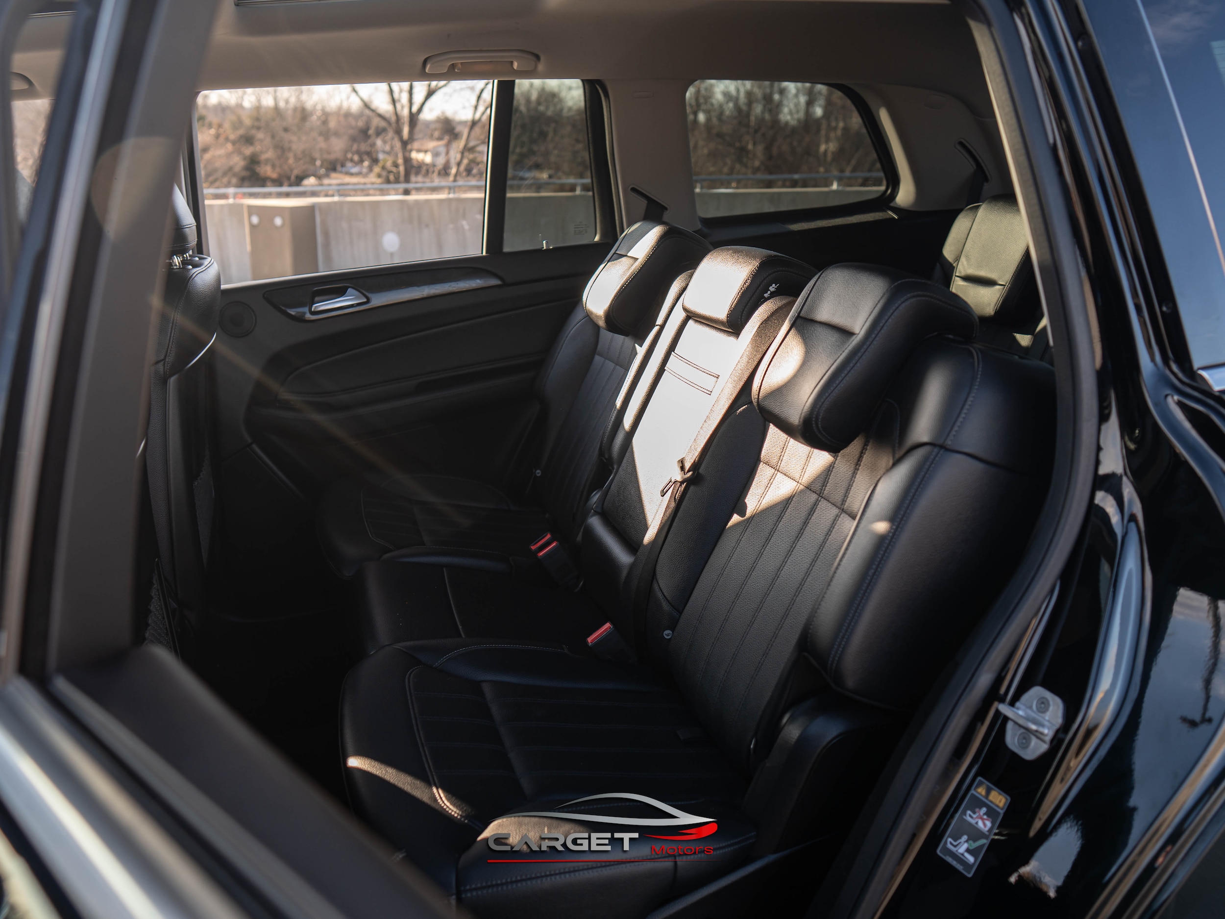 Vehicle image 20 of 54