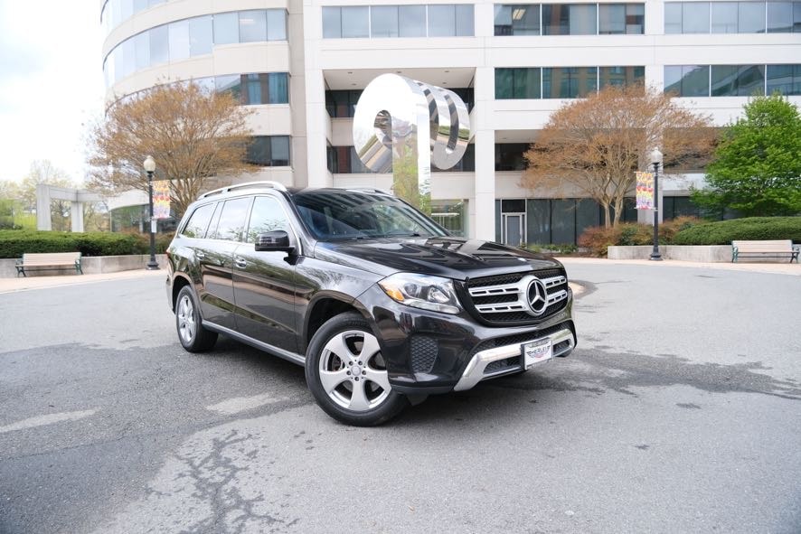 Vehicle image 3 of 47