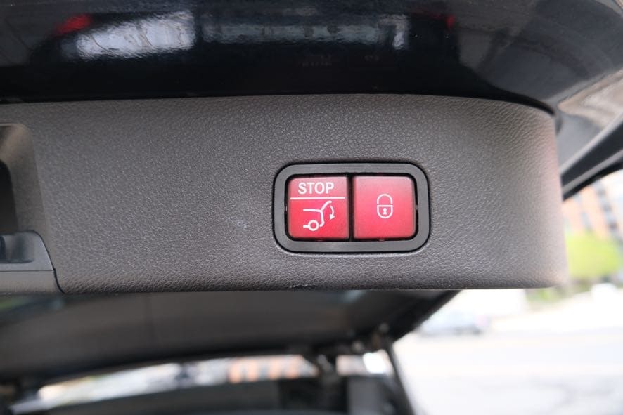 Vehicle image 12 of 47