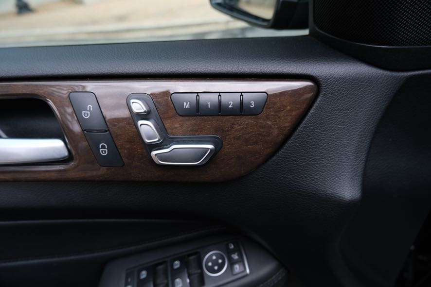 Vehicle image 18 of 47