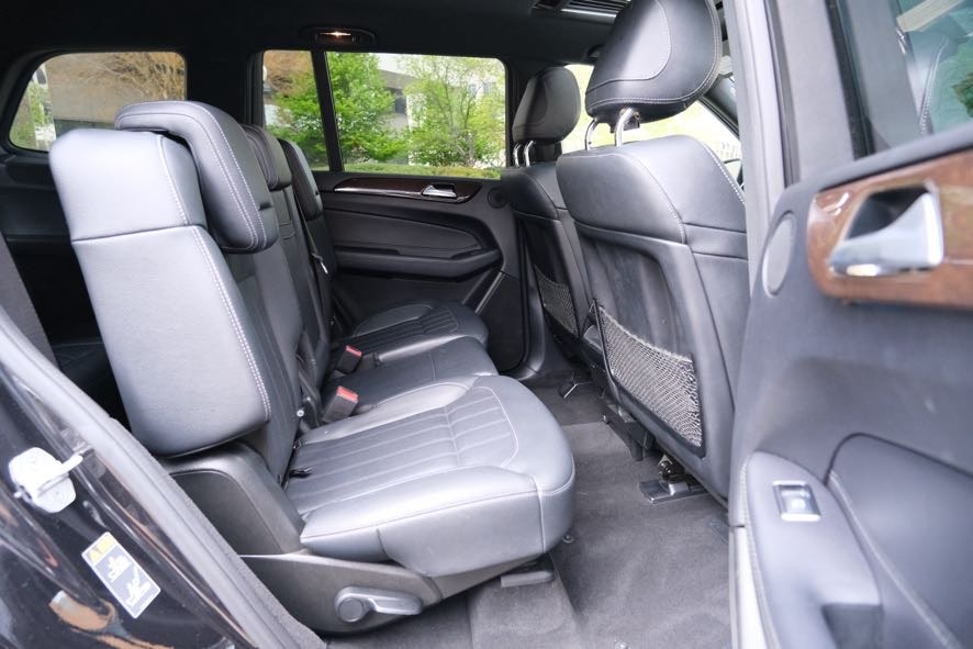 Vehicle image 26 of 47