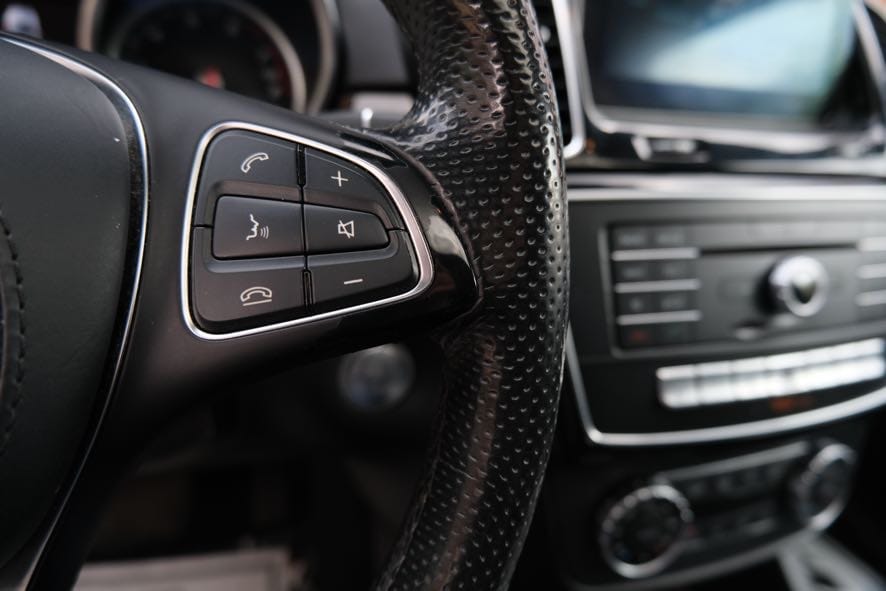 Vehicle image 42 of 47
