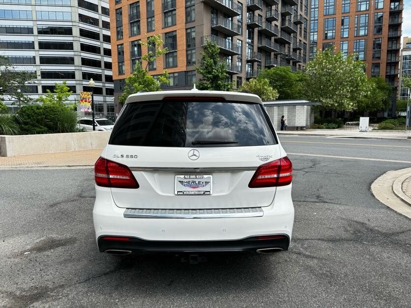 Vehicle image 6 of 46