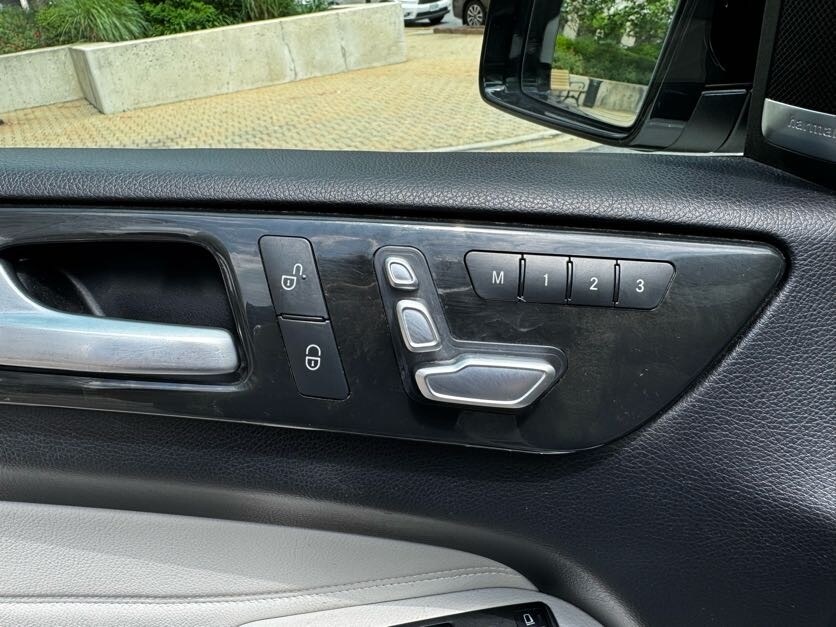 Vehicle image 18 of 46