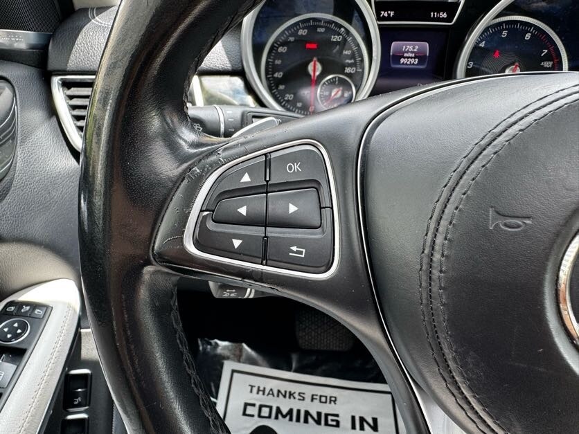 Vehicle image 42 of 46