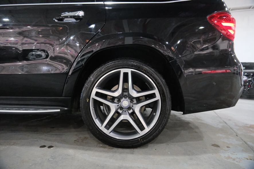 2017 Mercedes-Benz GLS 550 Image 10 of 41