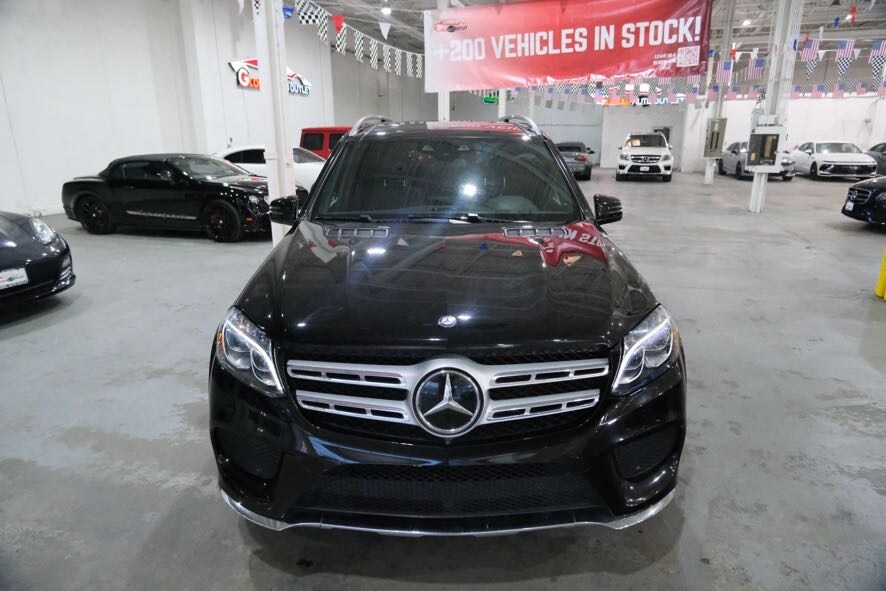 2017 Mercedes-Benz GLS 550 Image 2 of 41