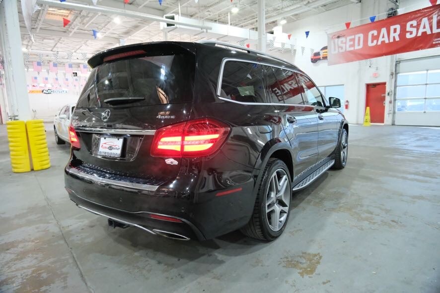2017 Mercedes-Benz GLS 550 Image 5 of 41