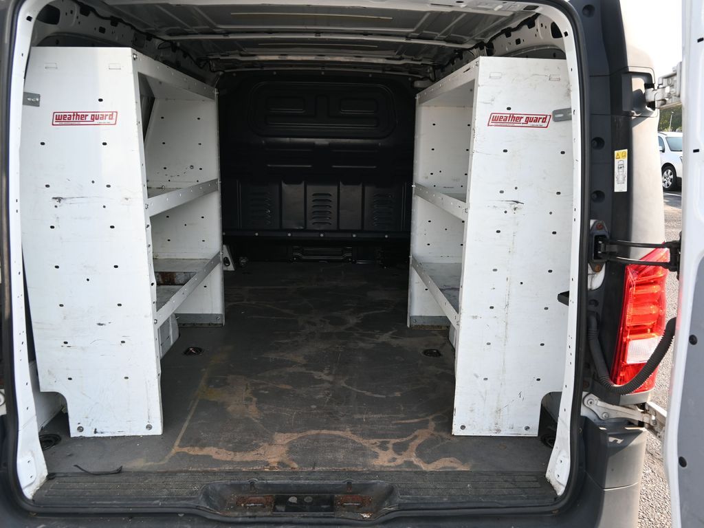 Vehicle image 14 of 29