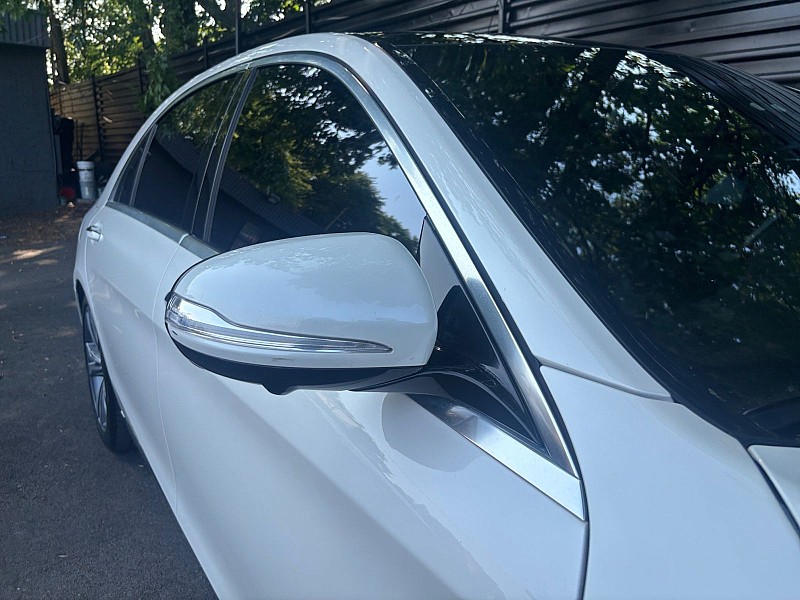 Vehicle image 22 of 42