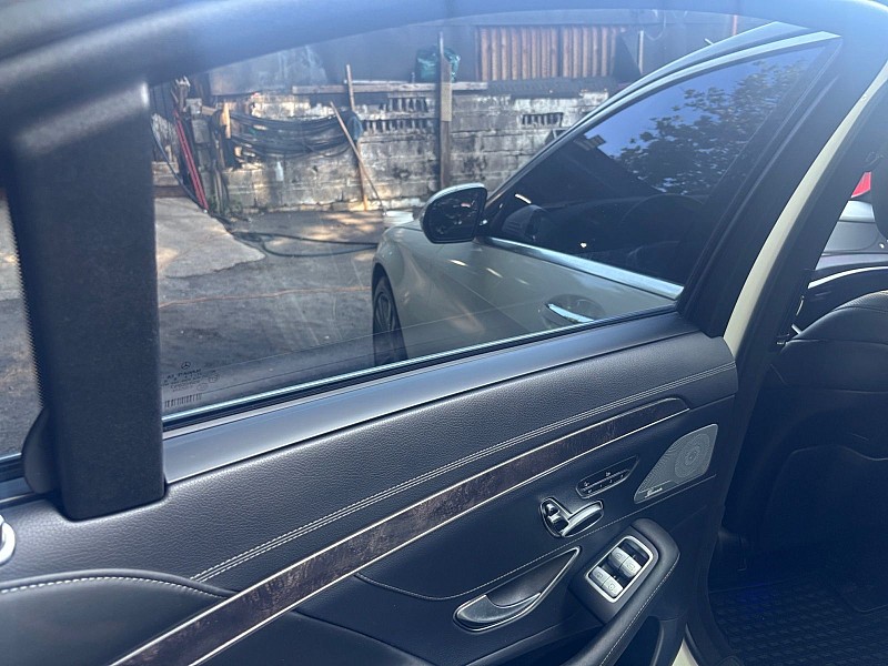 Vehicle image 36 of 42