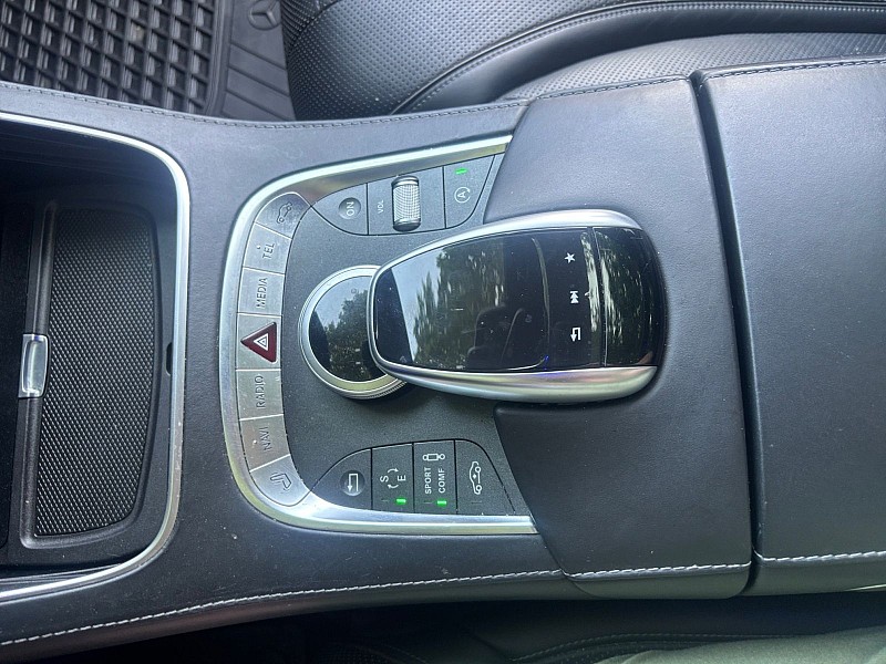 Vehicle image 24 of 42