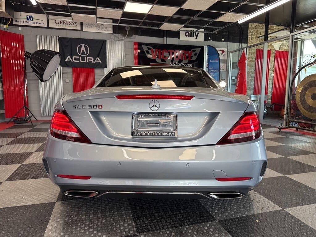 Vehicle image 13 of 43