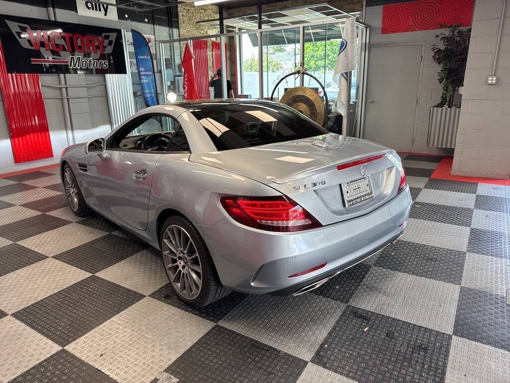 Vehicle image 9 of 43