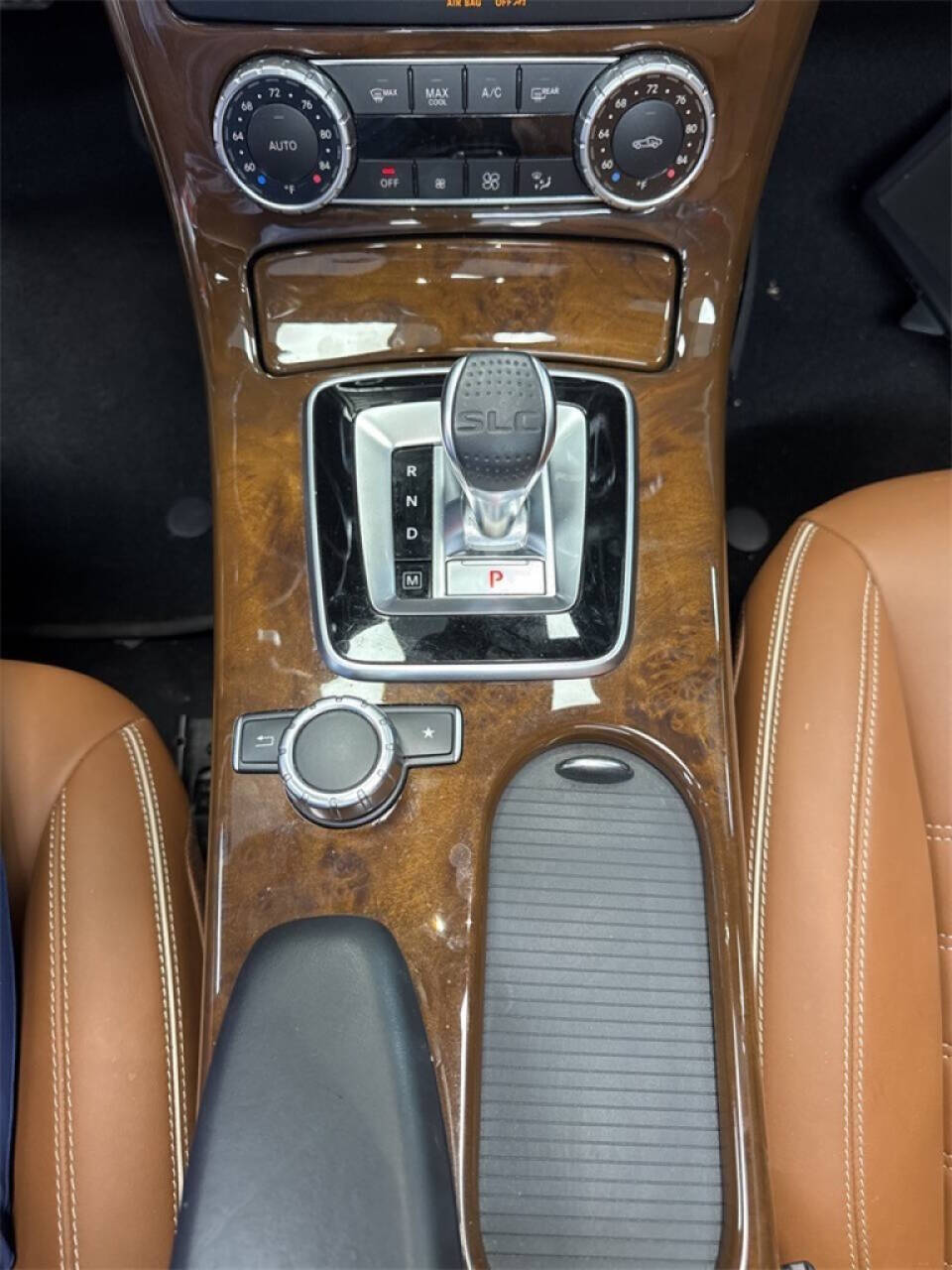 Vehicle image 29 of 43