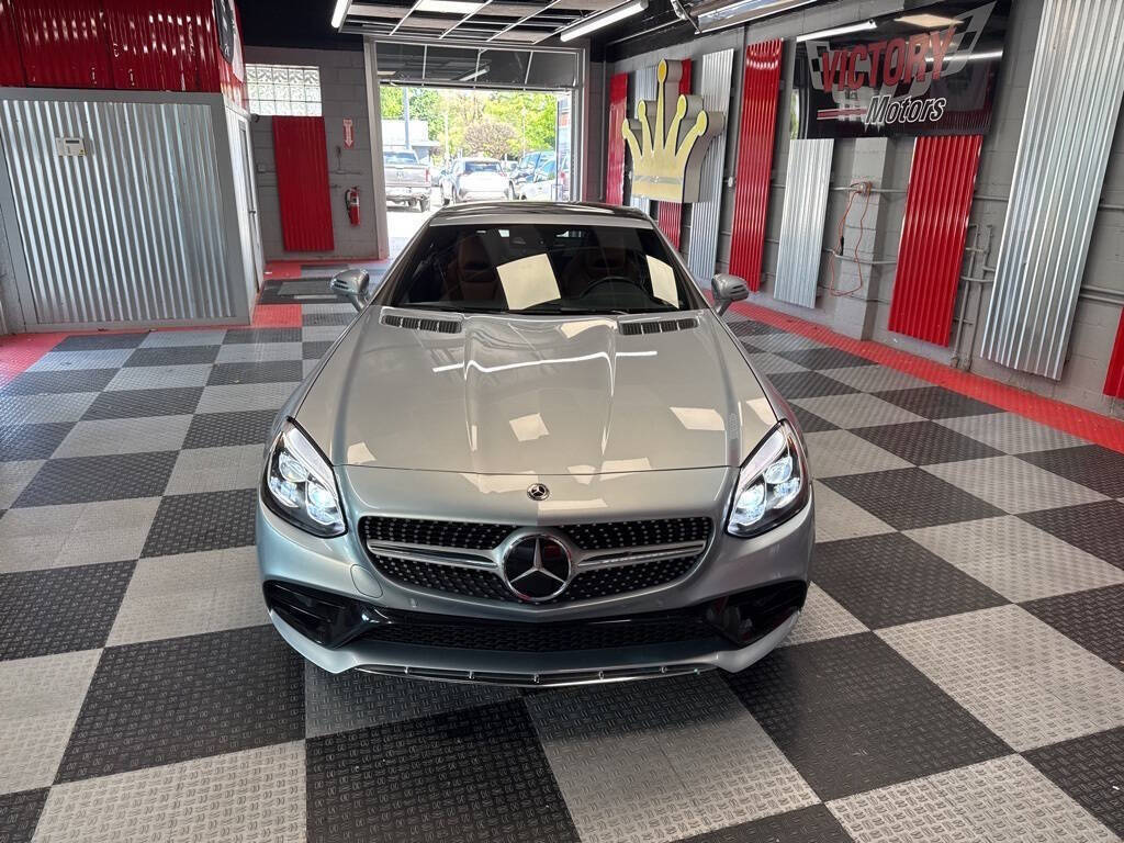 Vehicle image 4 of 43