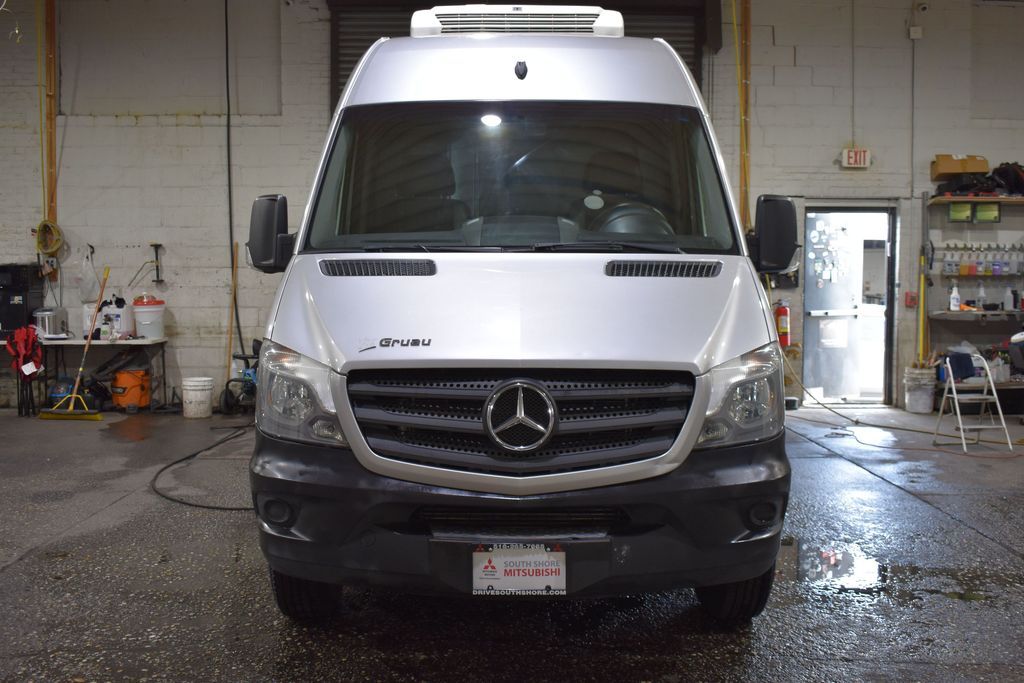 2017 Mercedes-Benz Sprinter Cargo Image 3 of 27