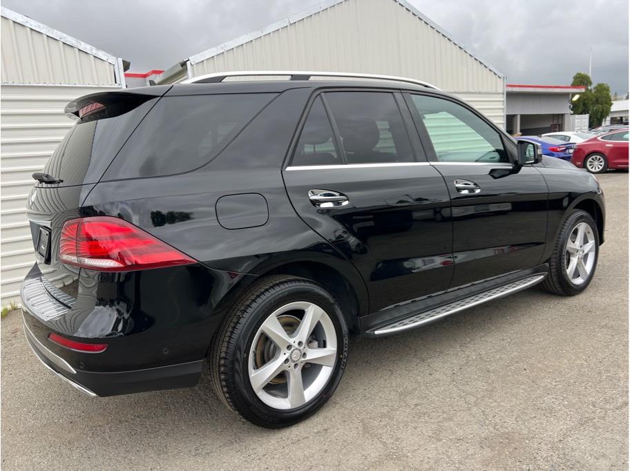Vehicle image 5 of 28