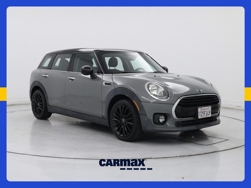 2017 MINI Cooper Clubman Base Image 3 of 21