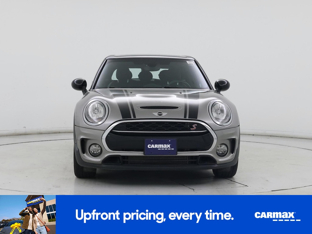 2017 MINI Cooper Clubman S Image 2 of 25