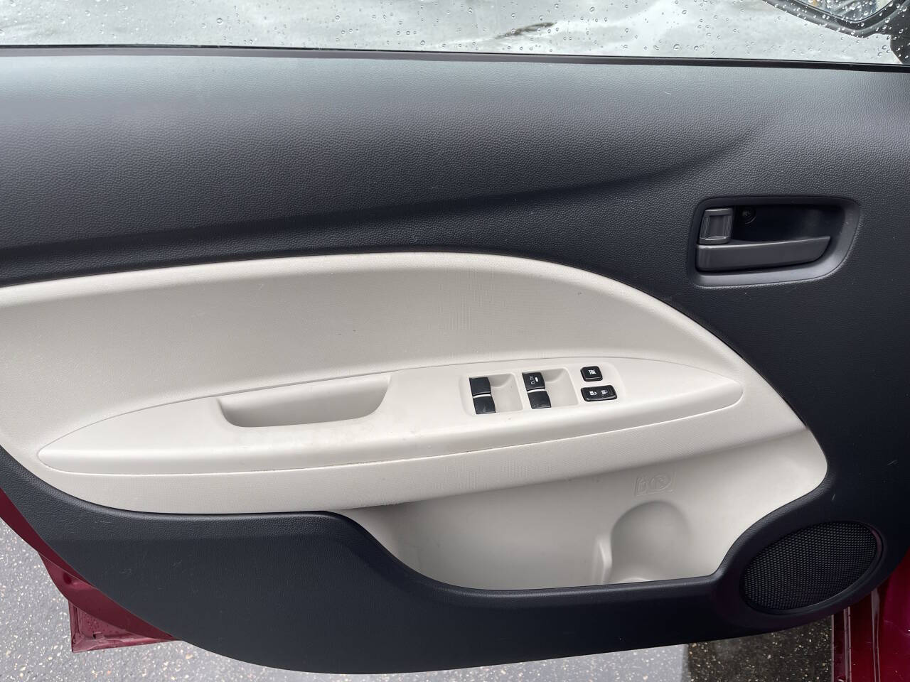 Vehicle image 20 of 24