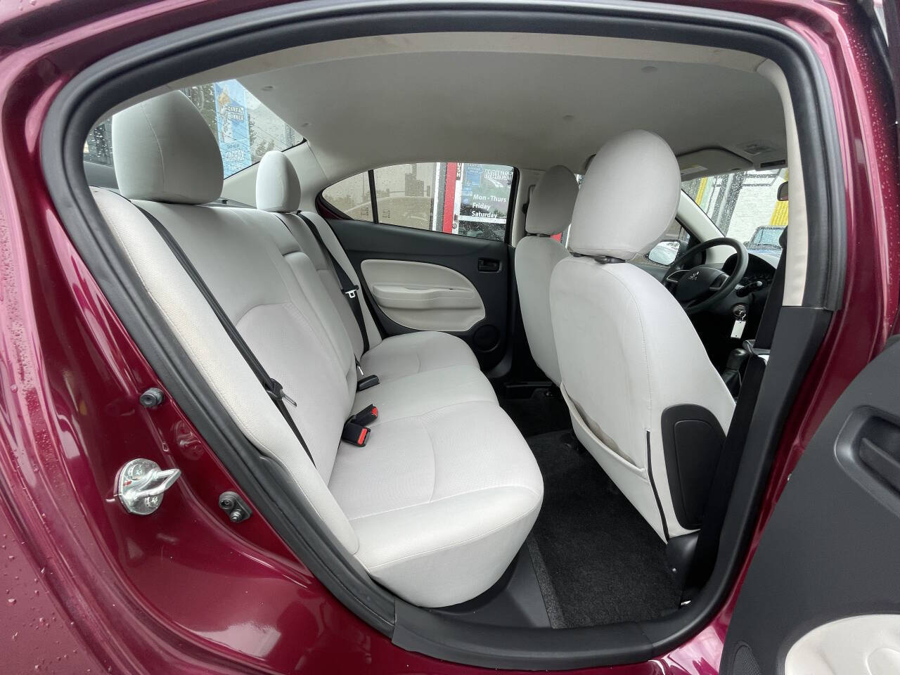 Vehicle image 11 of 24