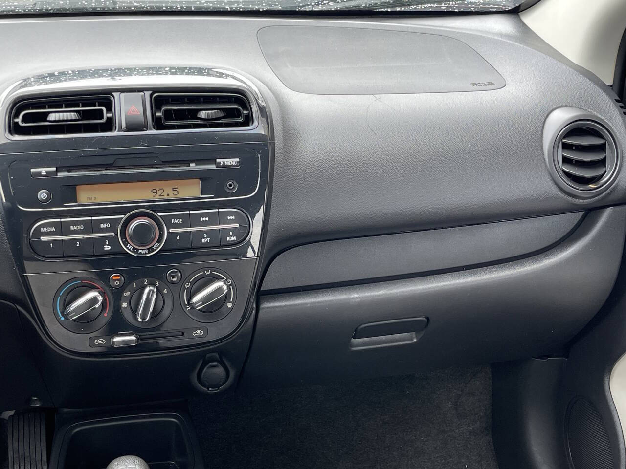 Vehicle image 22 of 24