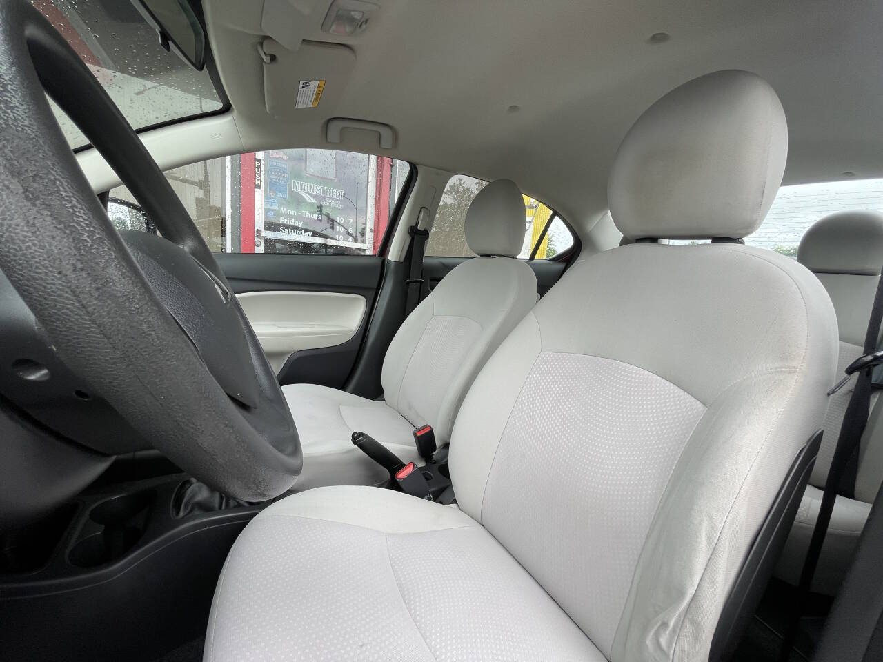 Vehicle image 10 of 24