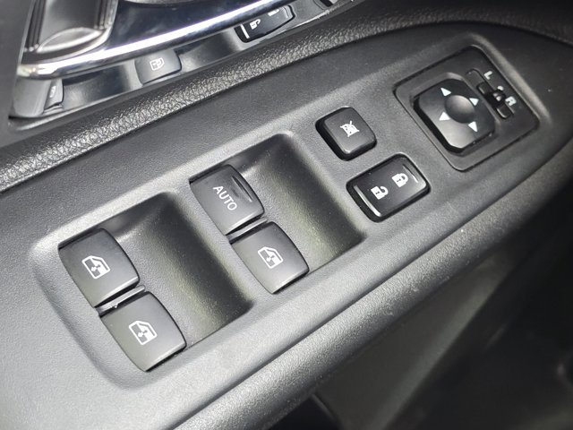 Vehicle image 15 of 30