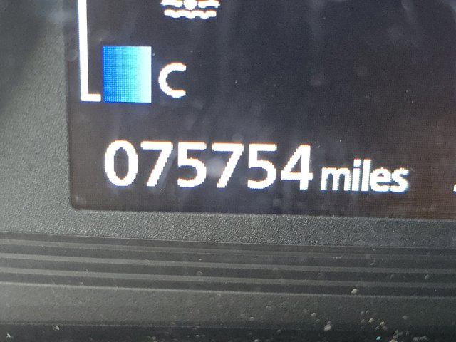 Vehicle image 21 of 30
