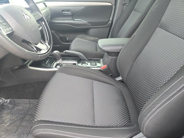 Vehicle image 11 of 30