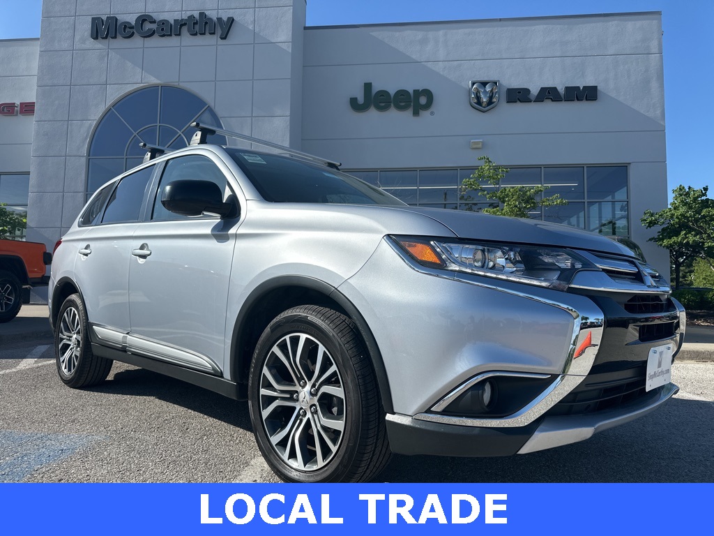 Vehicle image 15 of 70
